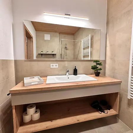 Apartment Alpin 107 *